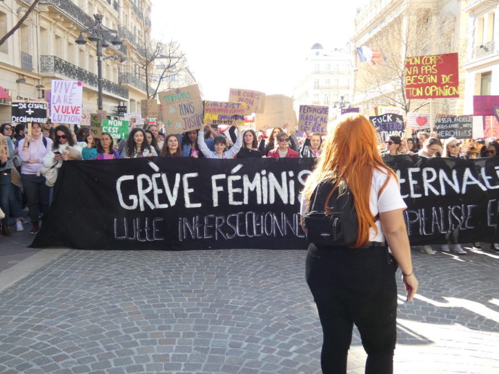 Tête de cortège de la marche du 8 mars à Marseille (Crédits/Emilie Méchenin)